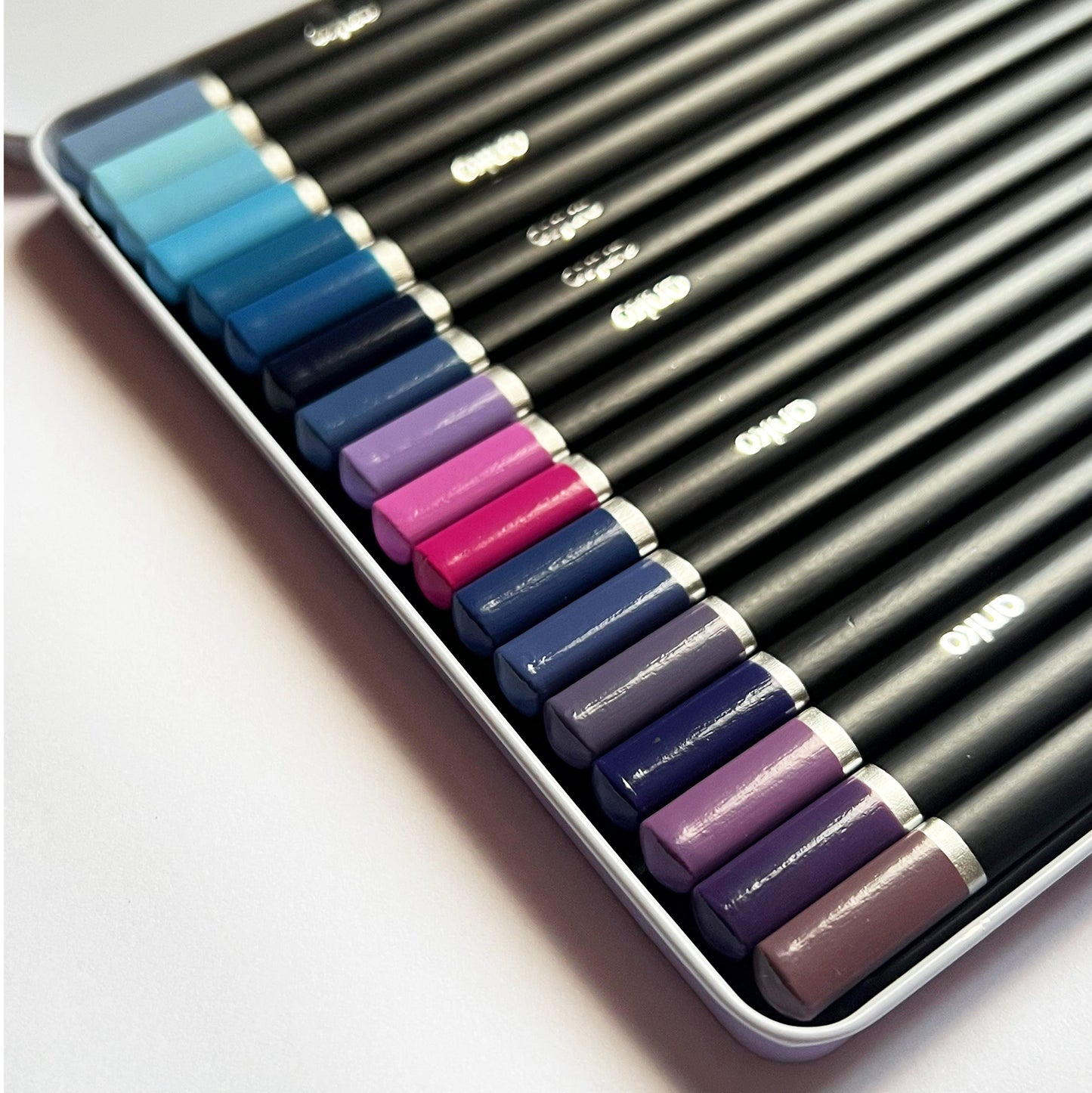 18 Pcs Purple tones Coloured Pencils